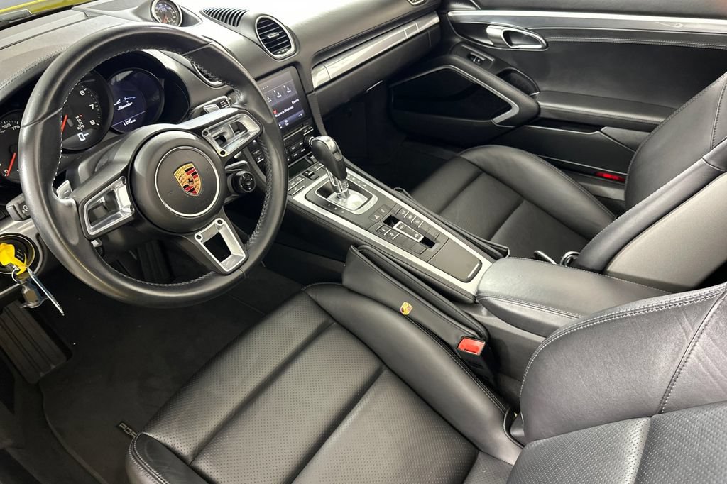 Used 2017 Porsche 718 Boxster RWD image 11