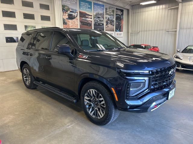 Used 2025 Chevrolet Tahoe Z71 w/ Z71 Off-Road Package AWD/4WD image 4
