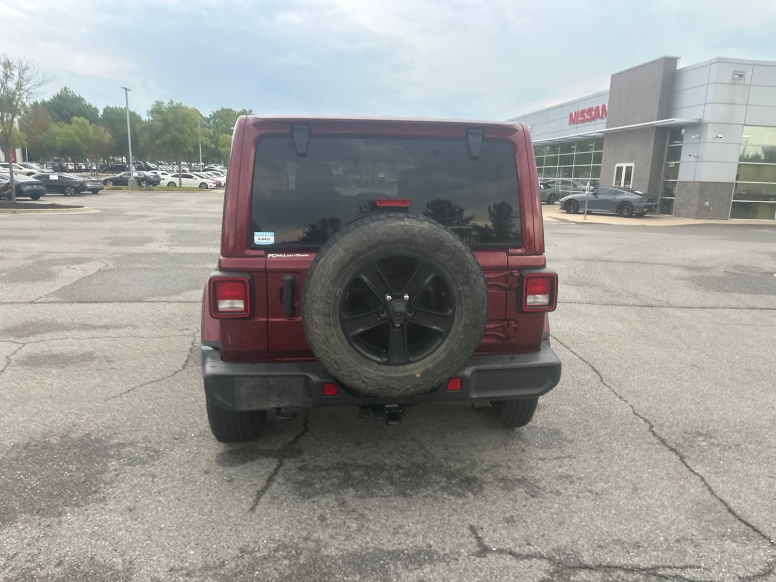 Used 2021 Jeep Wrangler Unlimited Sahara AWD/4WD image 6