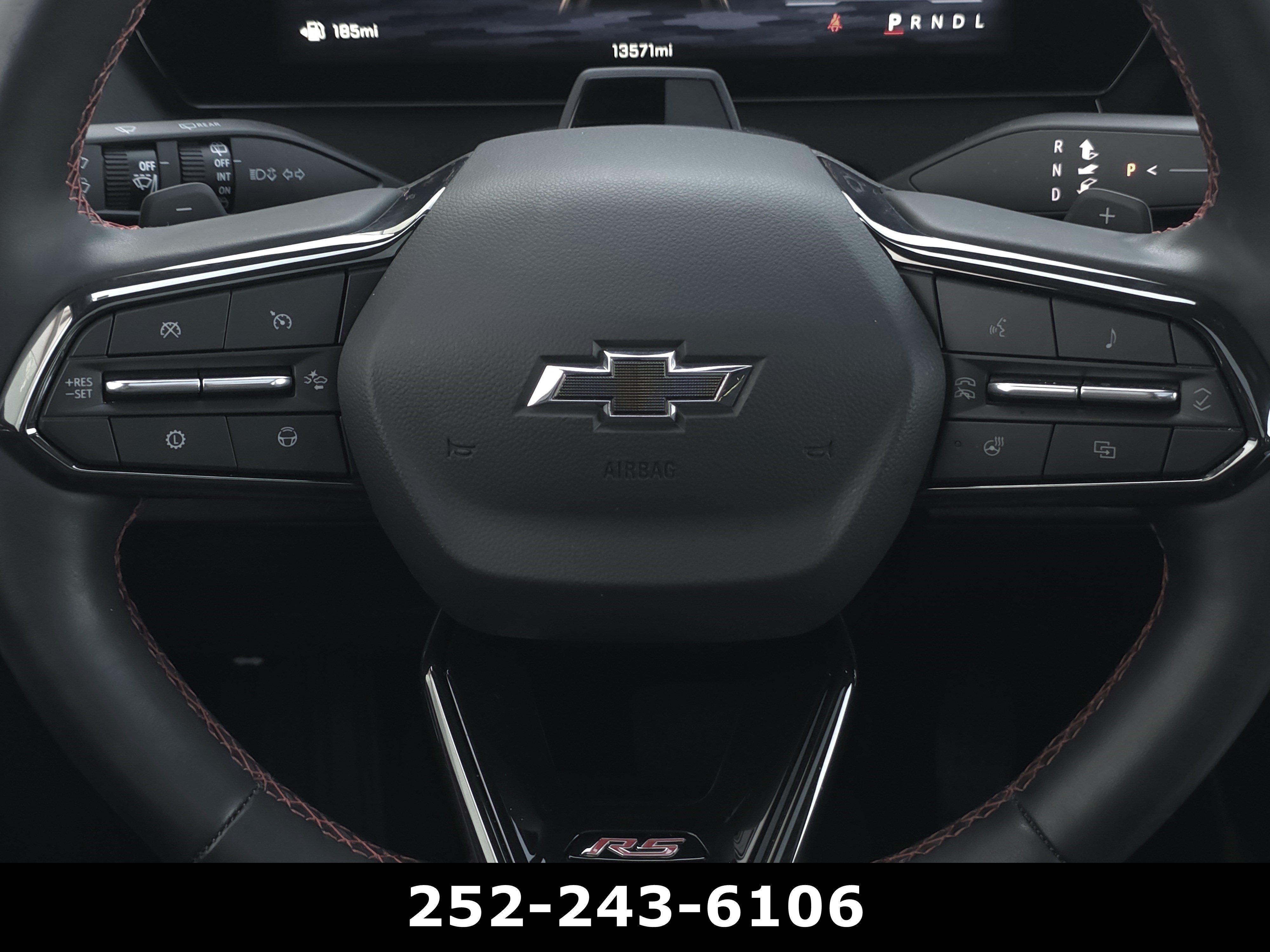 Used 2026 Chevrolet Traverse RS FWD image 26