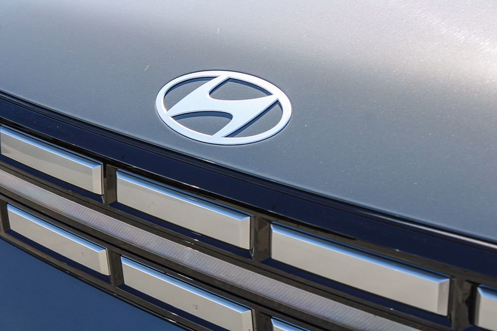 Used 2026 Hyundai Santa Fe SEL image 9