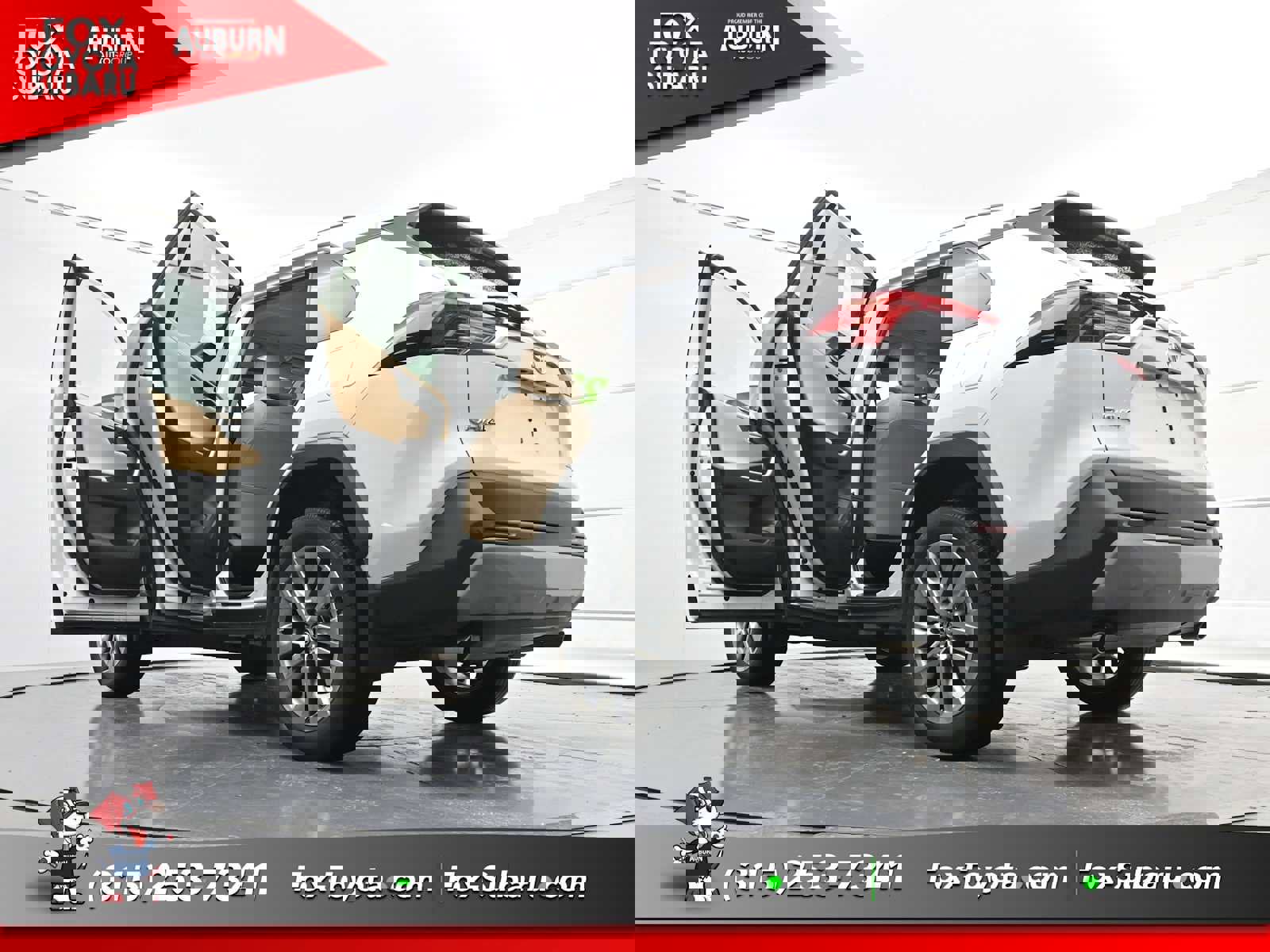 Used 2023 Toyota RAV4 Limited image 32