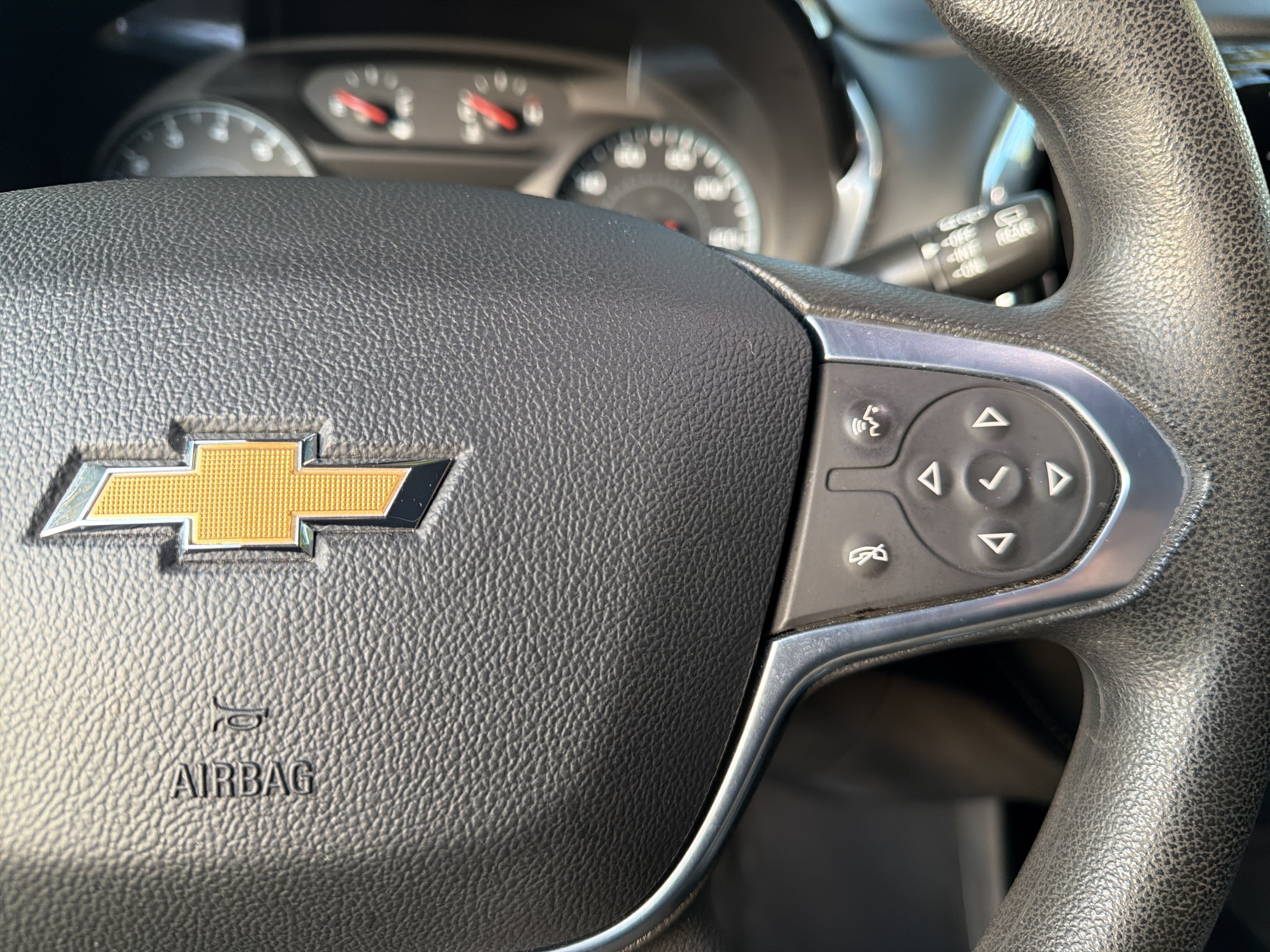Used 2021 Chevrolet Traverse LS FWD image 20