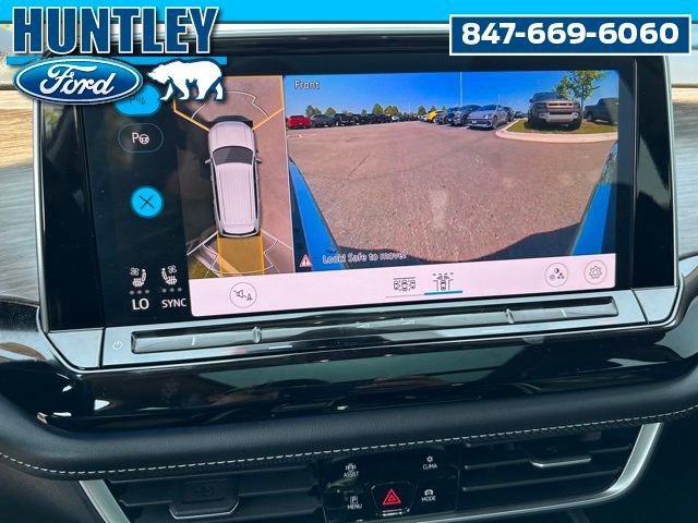 Used 2024 Volkswagen Atlas SEL Premium R-Line image 32