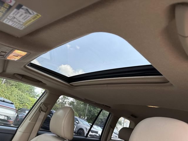 Used 2013 Toyota Highlander Limited AWD/4WD image 16