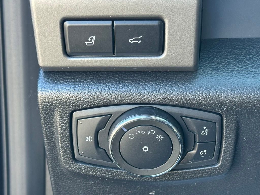 Used 2020 Ford Expedition Max XLT w/ Equipment Group 202A image 27