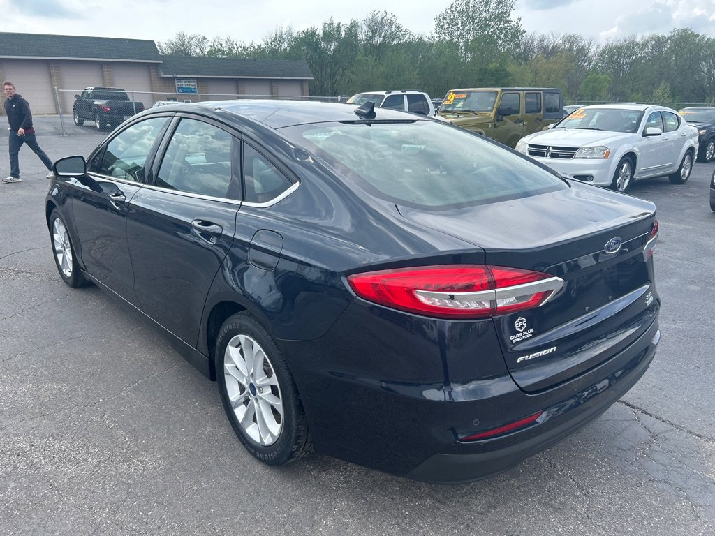 Used 2020 Ford Fusion SE image 8