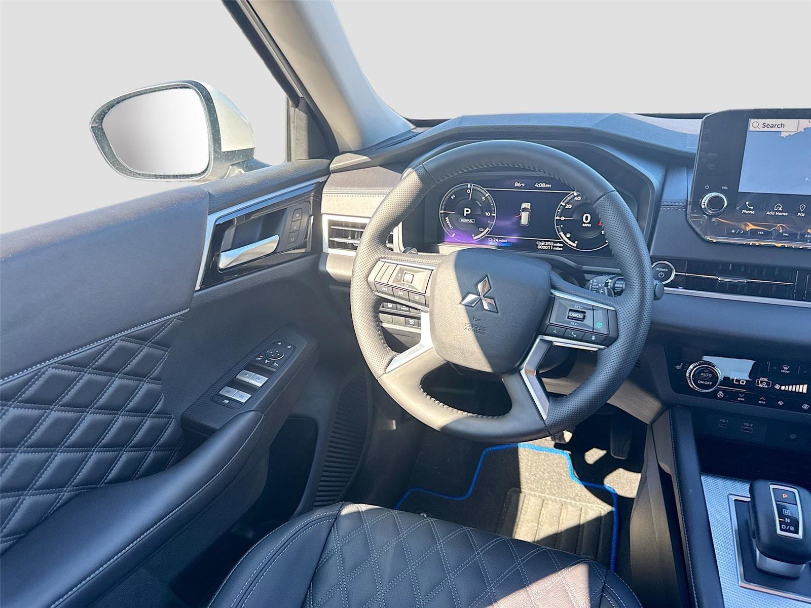 New 2025 Mitsubishi Outlander SEL image 23