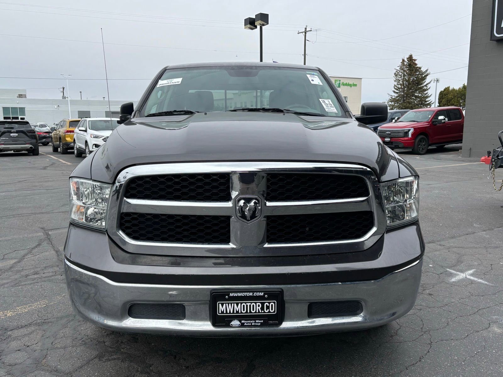 Used 2018 RAM 1500 Classic SLT image 2