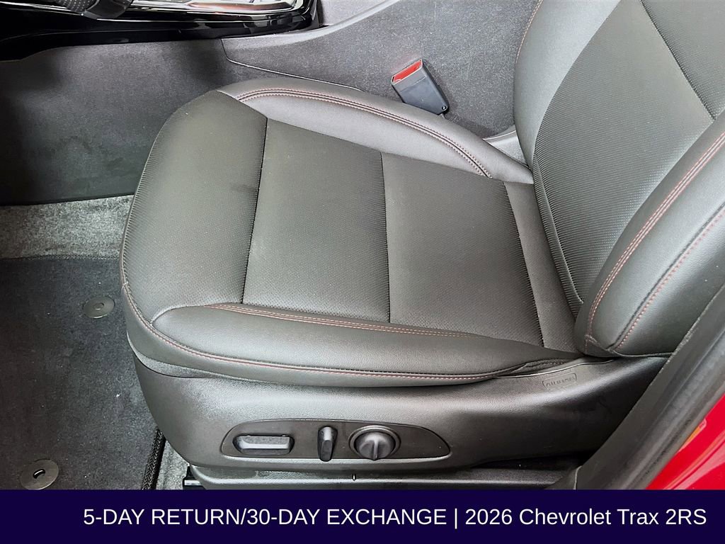 Used 2026 Chevrolet Trax RS w/ Sunroof Package FWD image 25