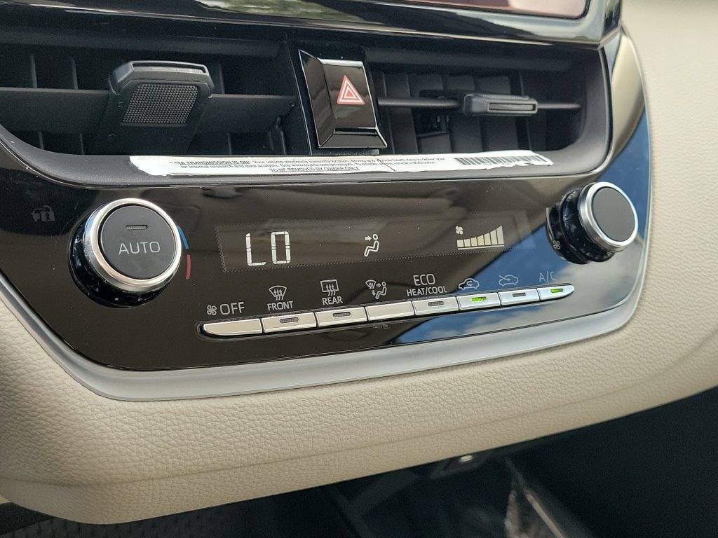 Used 2024 Toyota Corolla LE FWD image 16