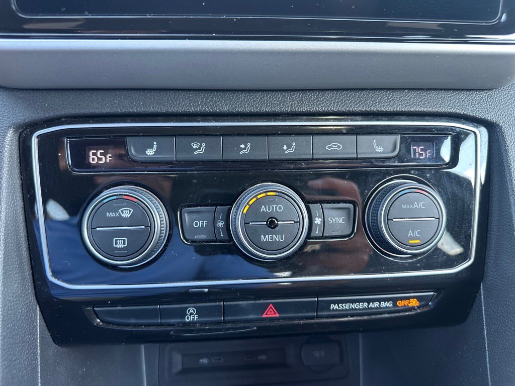 Used 2021 Volkswagen Atlas Cross Sport SEL image 19