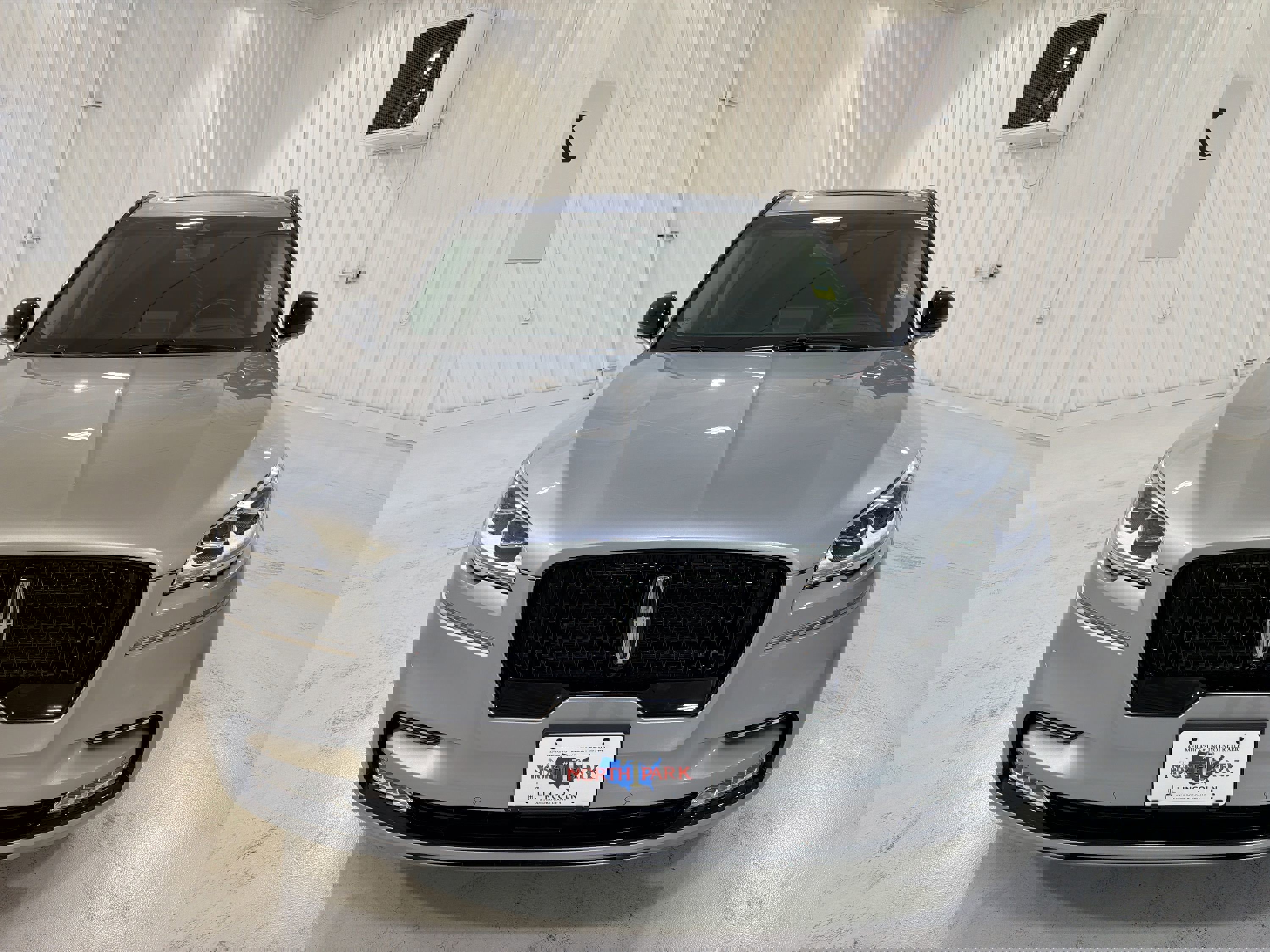 Used 2023 Lincoln Aviator Reserve w/ Equipment Group 201A image 33