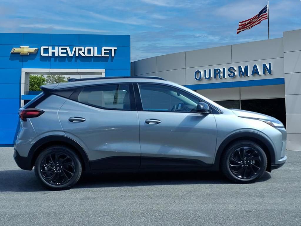 New 2027 Chevrolet Bolt RS w/ Technology Package FWD image 2