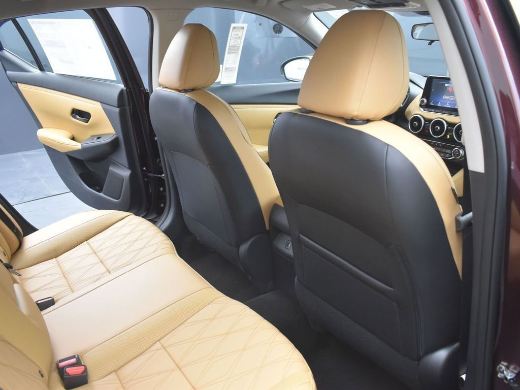 New 2025 Nissan Sentra SV w/ SV Premium Package image 18