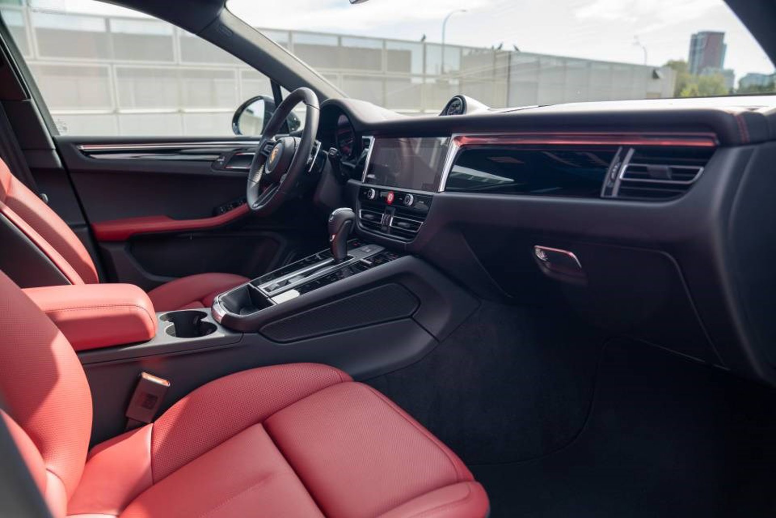 New 2026 Porsche Macan Turbo AWD/4WD image 26