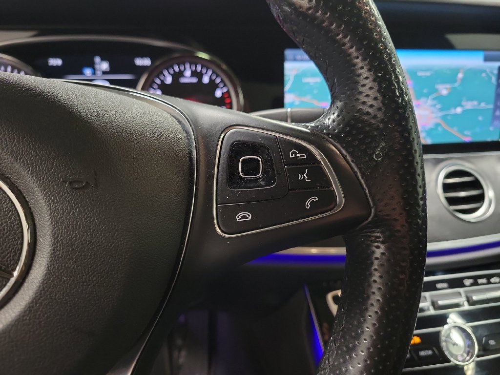 Used 2017 Mercedes-Benz E 300 image 28