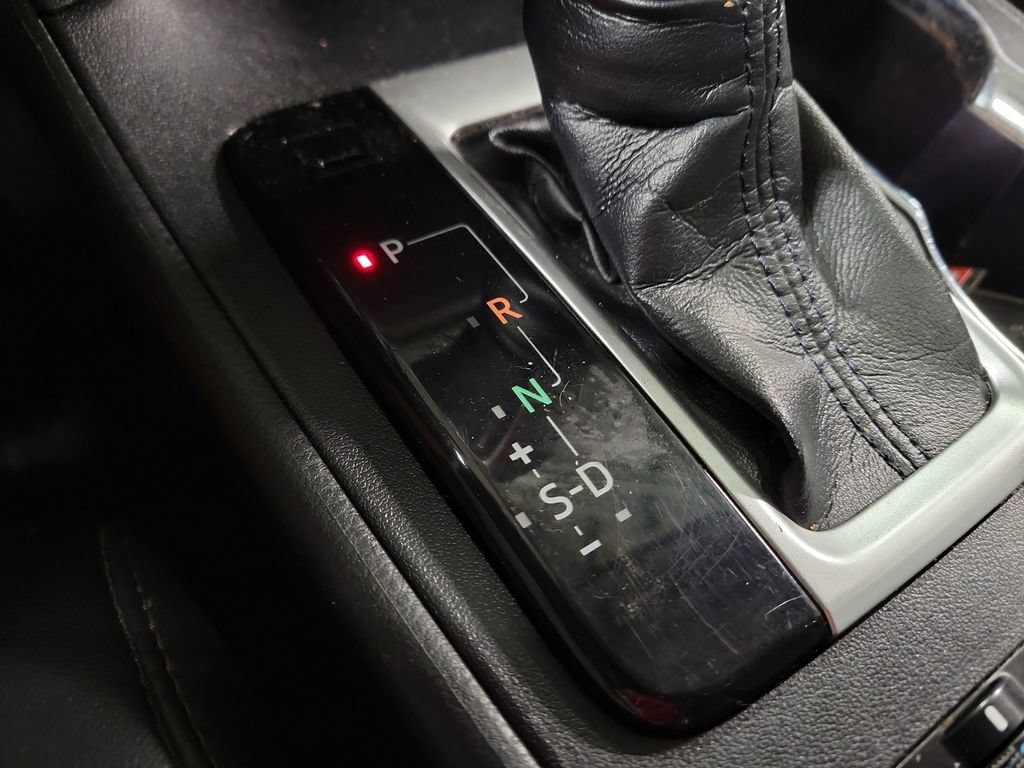 Used 2019 Toyota Highlander Limited Platinum AWD/4WD image 17