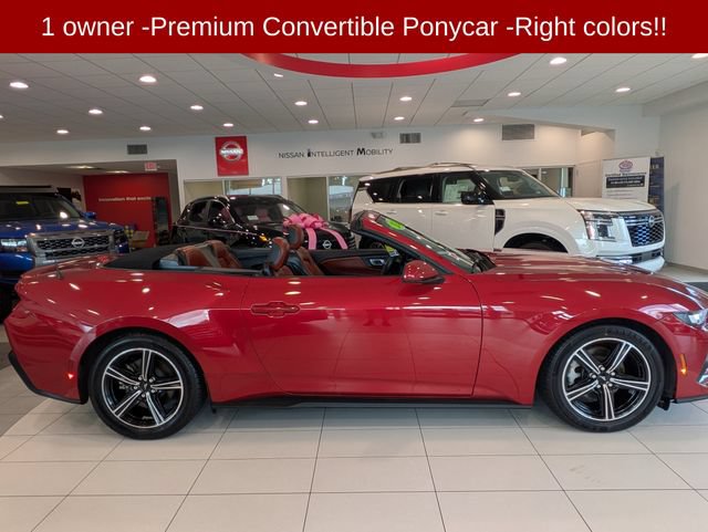 Used 2024 Ford Mustang Premium RWD image 3