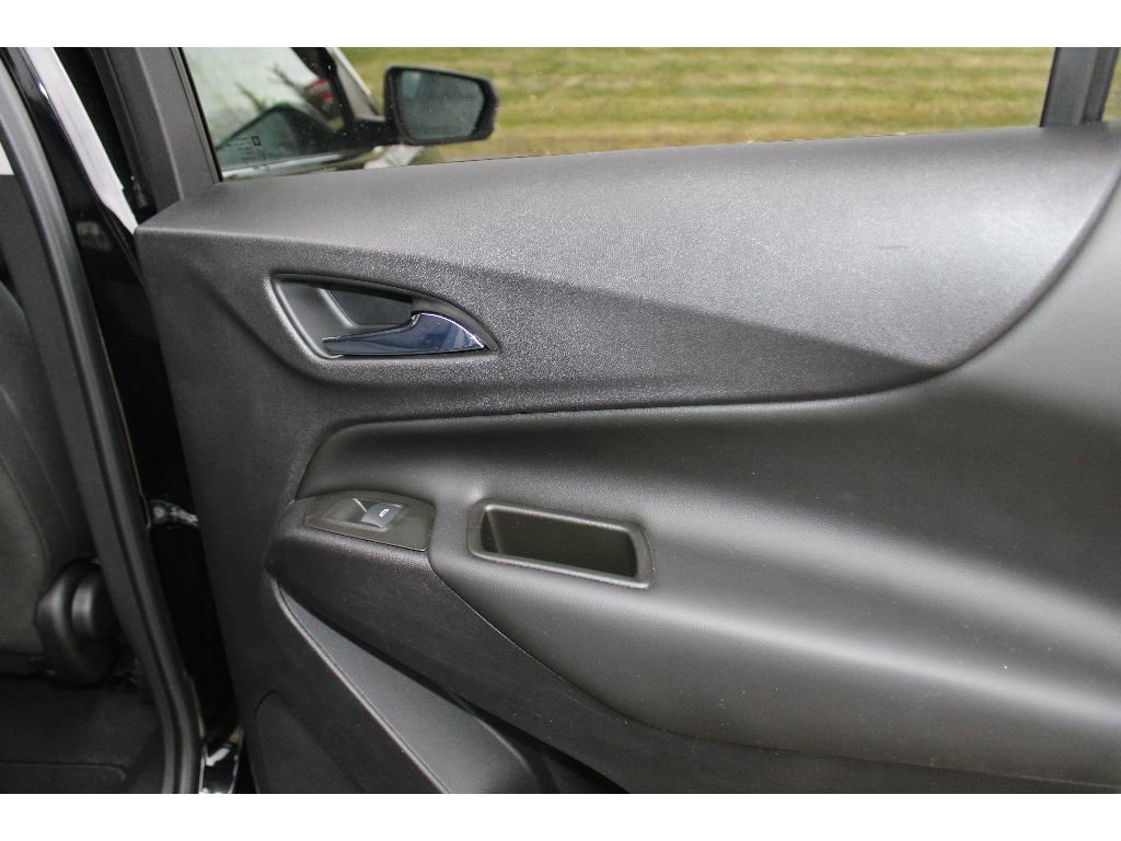 Used 2021 Chevrolet Equinox LT image 18