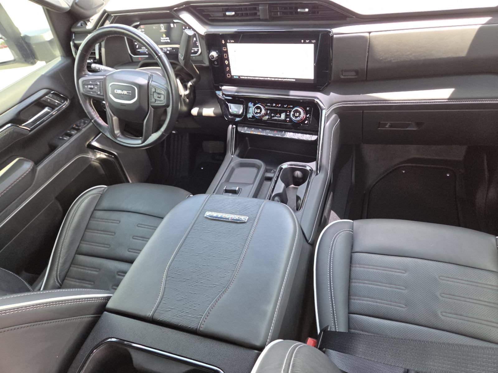 Used 2024 GMC Sierra 2500 AT4X AWD/4WD image 33