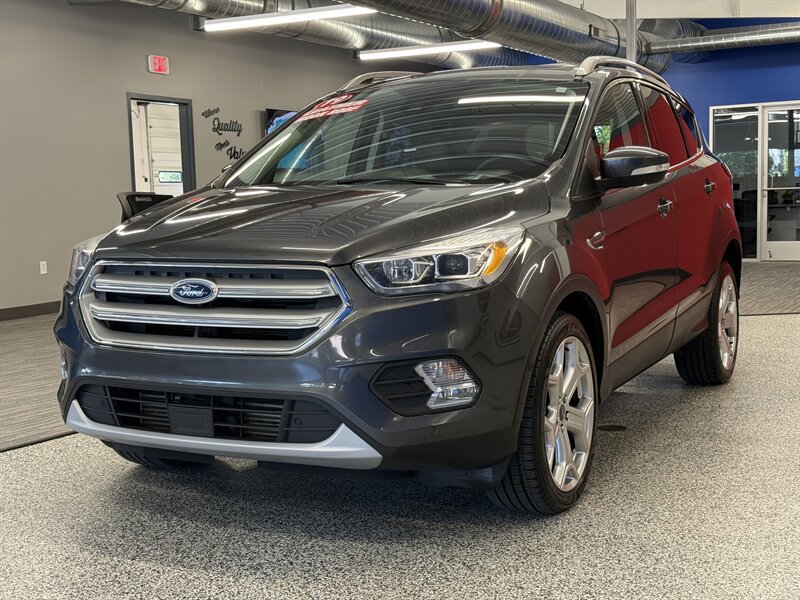 Used 2019 Ford Escape Titanium AWD/4WD image 3