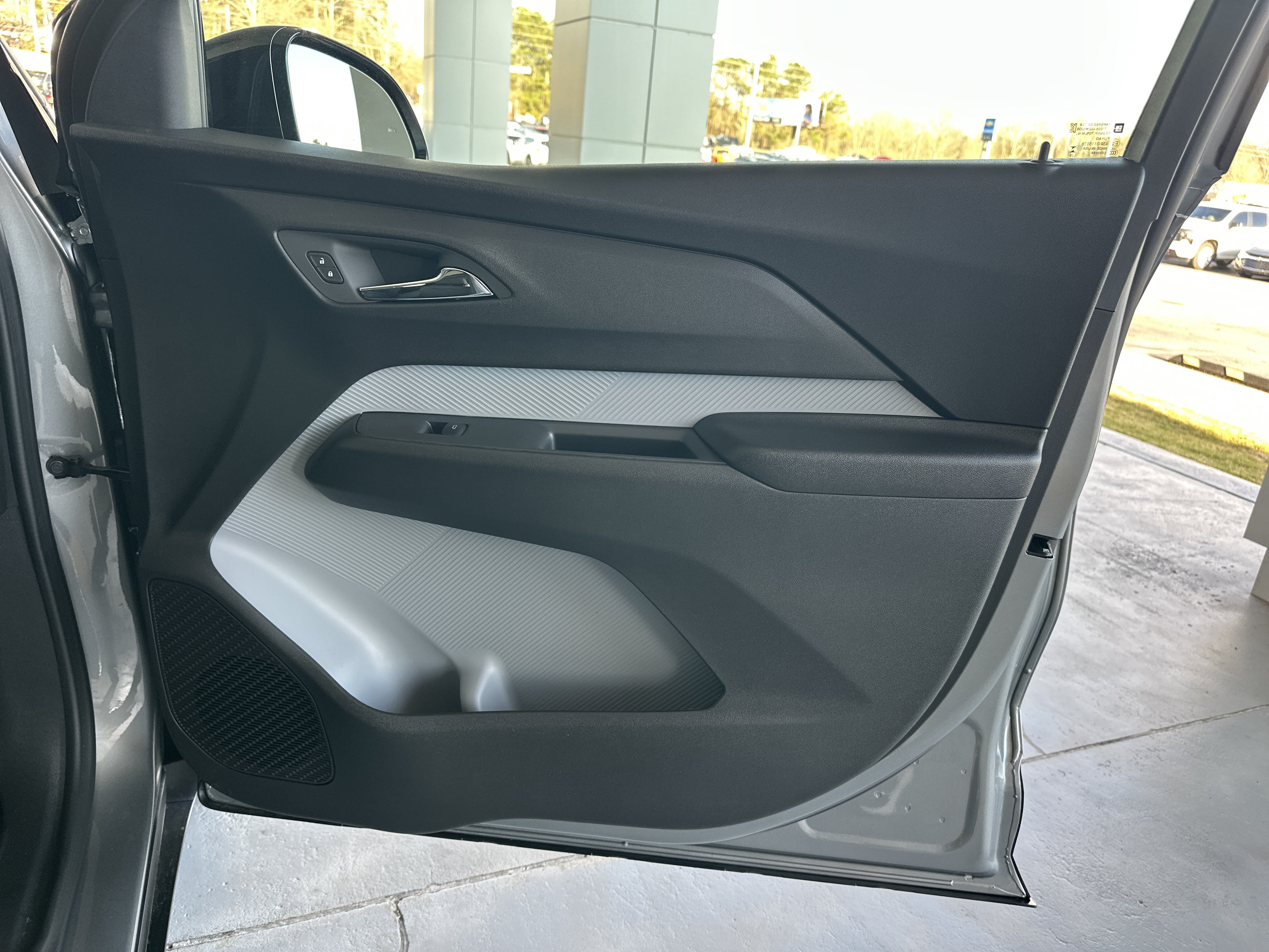 New 2027 Chevrolet Bolt RS w/ Technology Package image 16