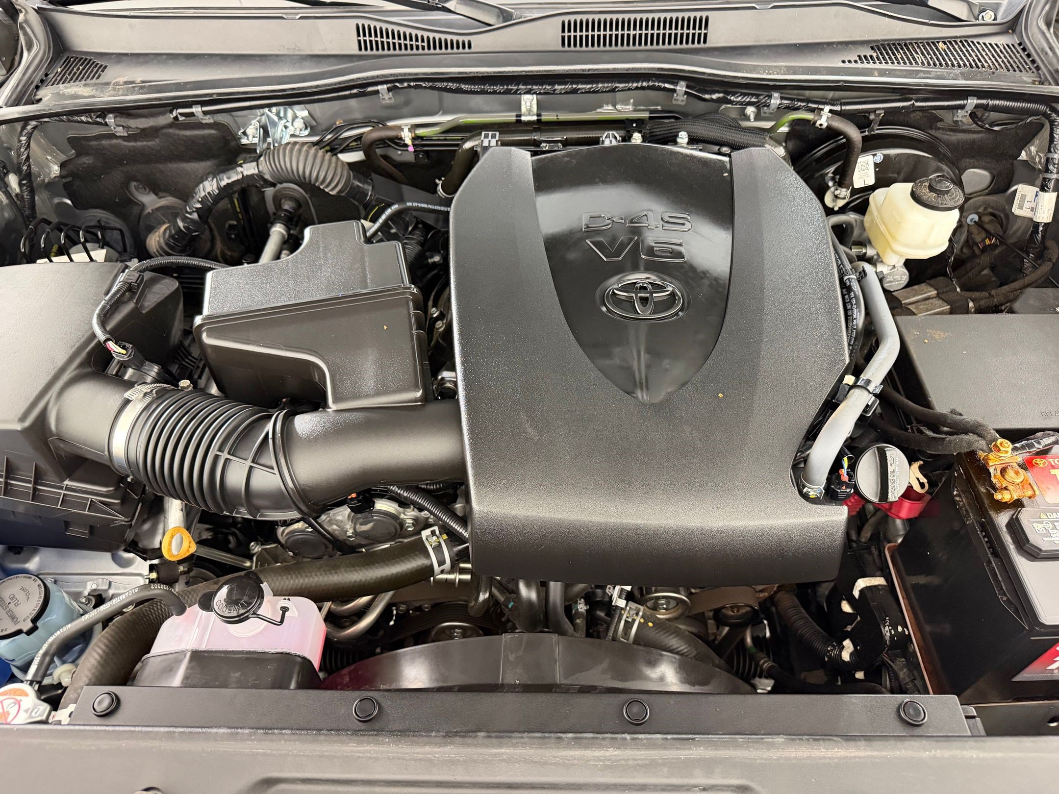 Used 2022 Toyota Tacoma TRD Off-Road RWD image 32