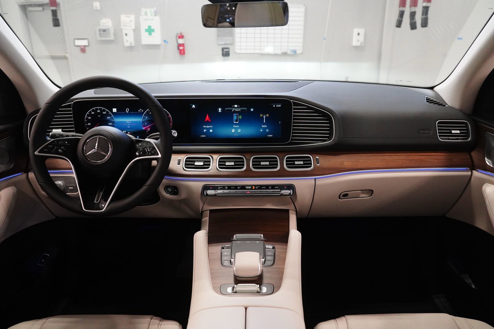 New 2026 Mercedes-Benz GLS 450 4MATIC image 18