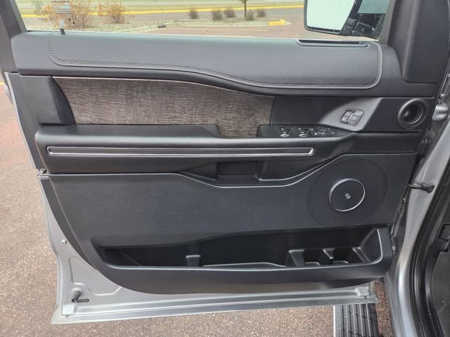 Used 2020 Ford Expedition Max Limited AWD/4WD image 13