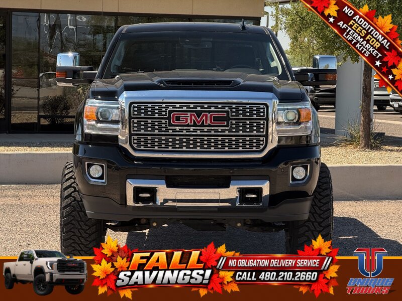 Used 2019 GMC Sierra 2500 Denali w/ Duramax Plus Package AWD/4WD image 2