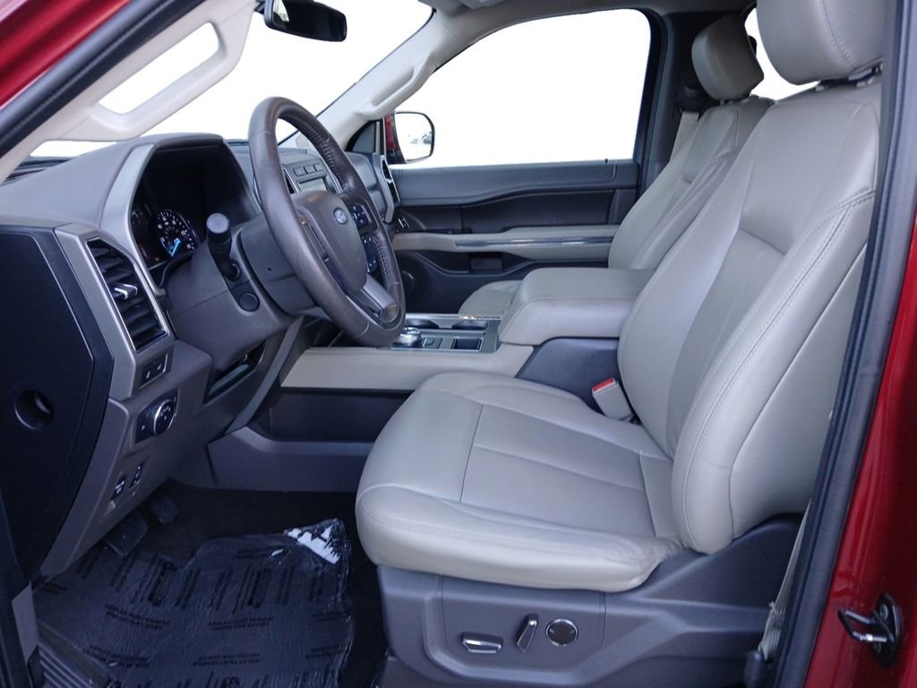 Used 2019 Ford Expedition XLT w/ Equipment Group 202A RWD image 19