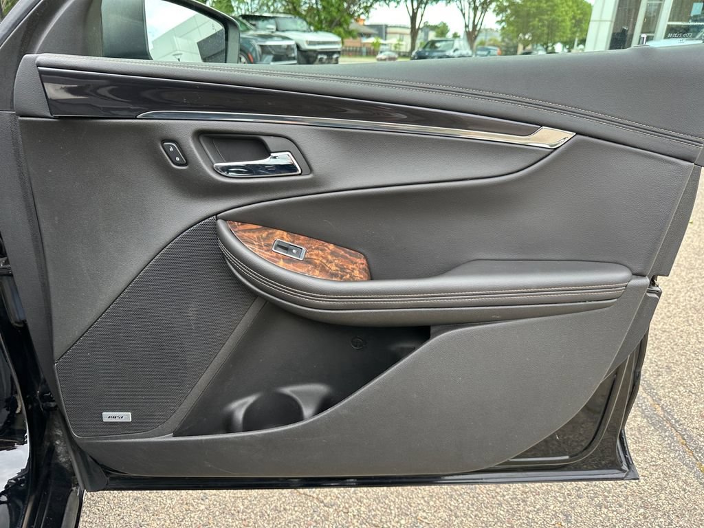 Used 2015 Chevrolet Impala LTZ FWD image 47