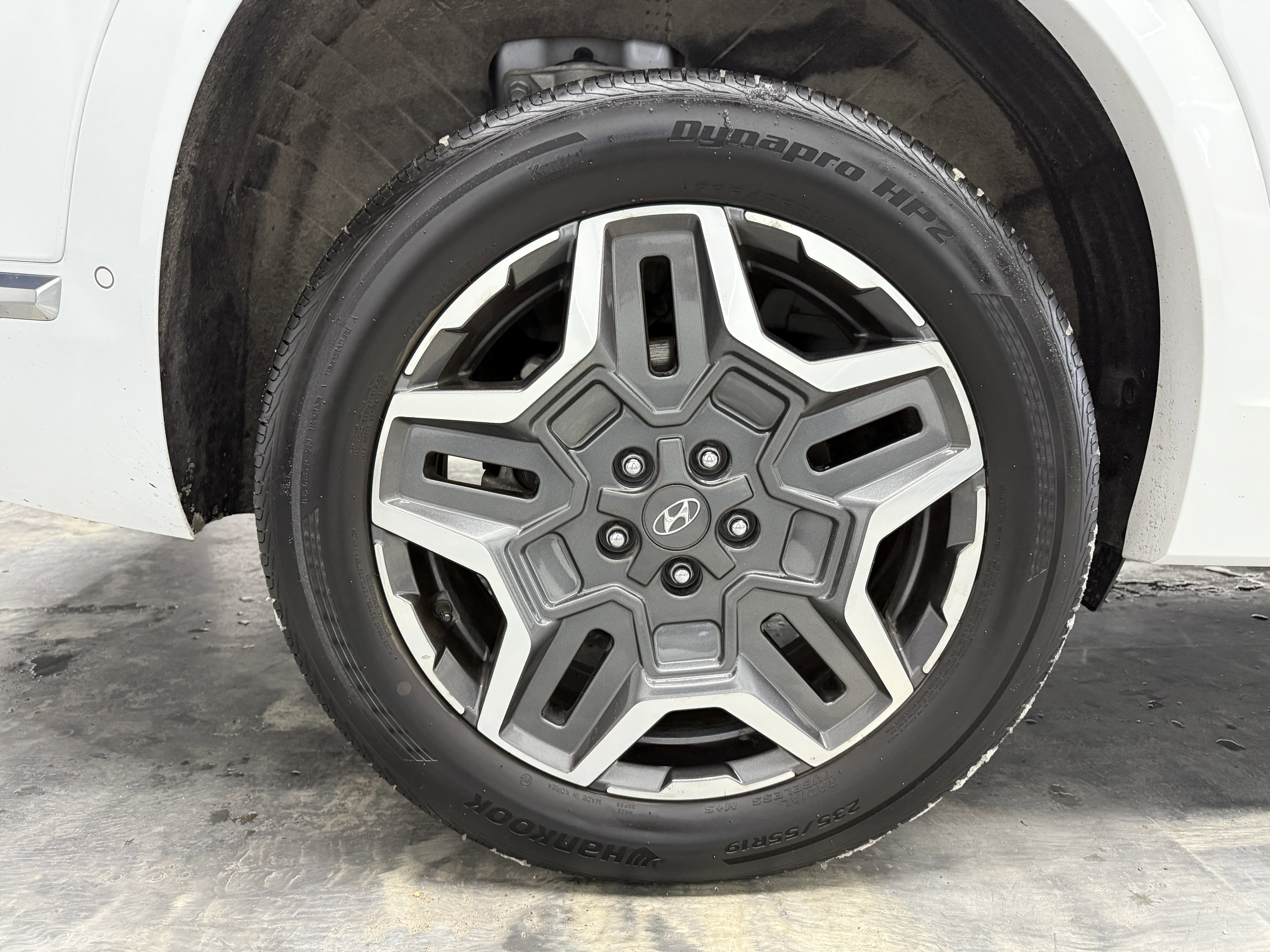 Used 2021 Hyundai Santa Fe Calligraphy image 34