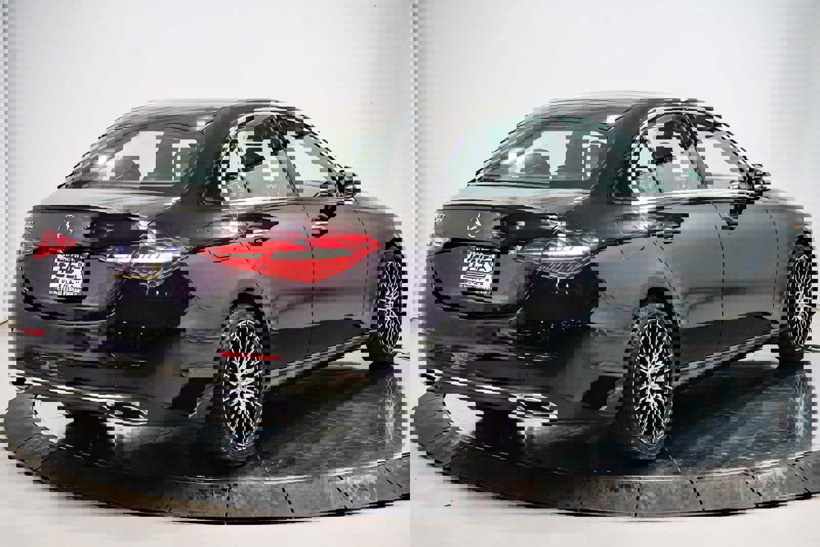 Certified 2023 Mercedes-Benz C 300 Sedan image 4