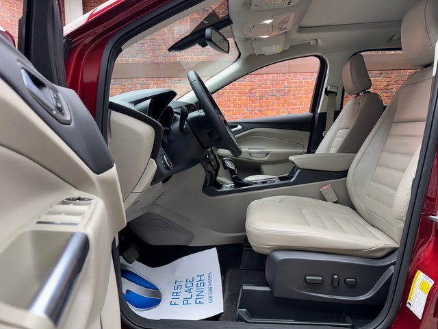 Certified 2018 Ford Escape Titanium image 23