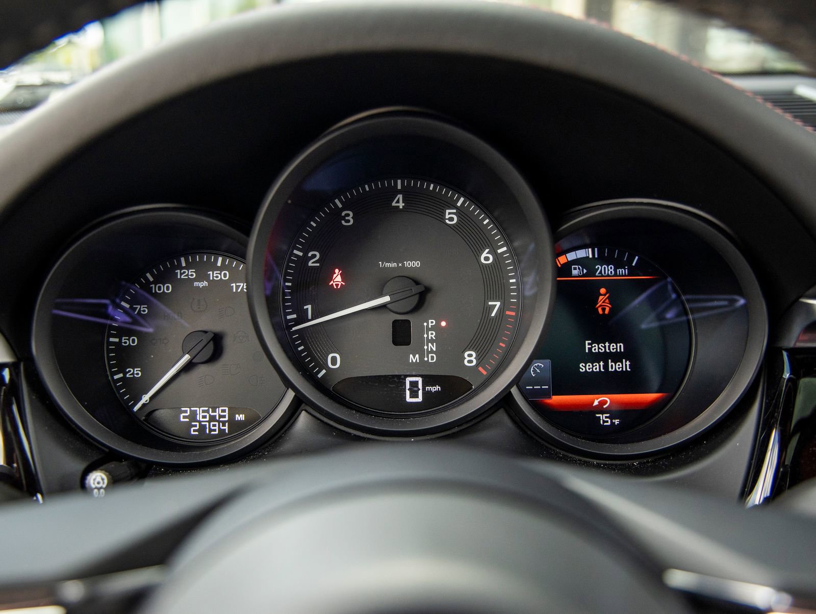 Certified 2023 Porsche Macan image 31