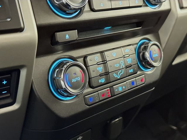 Used 2018 Ford F250 Lariat w/ Lariat Value Package AWD/4WD image 16