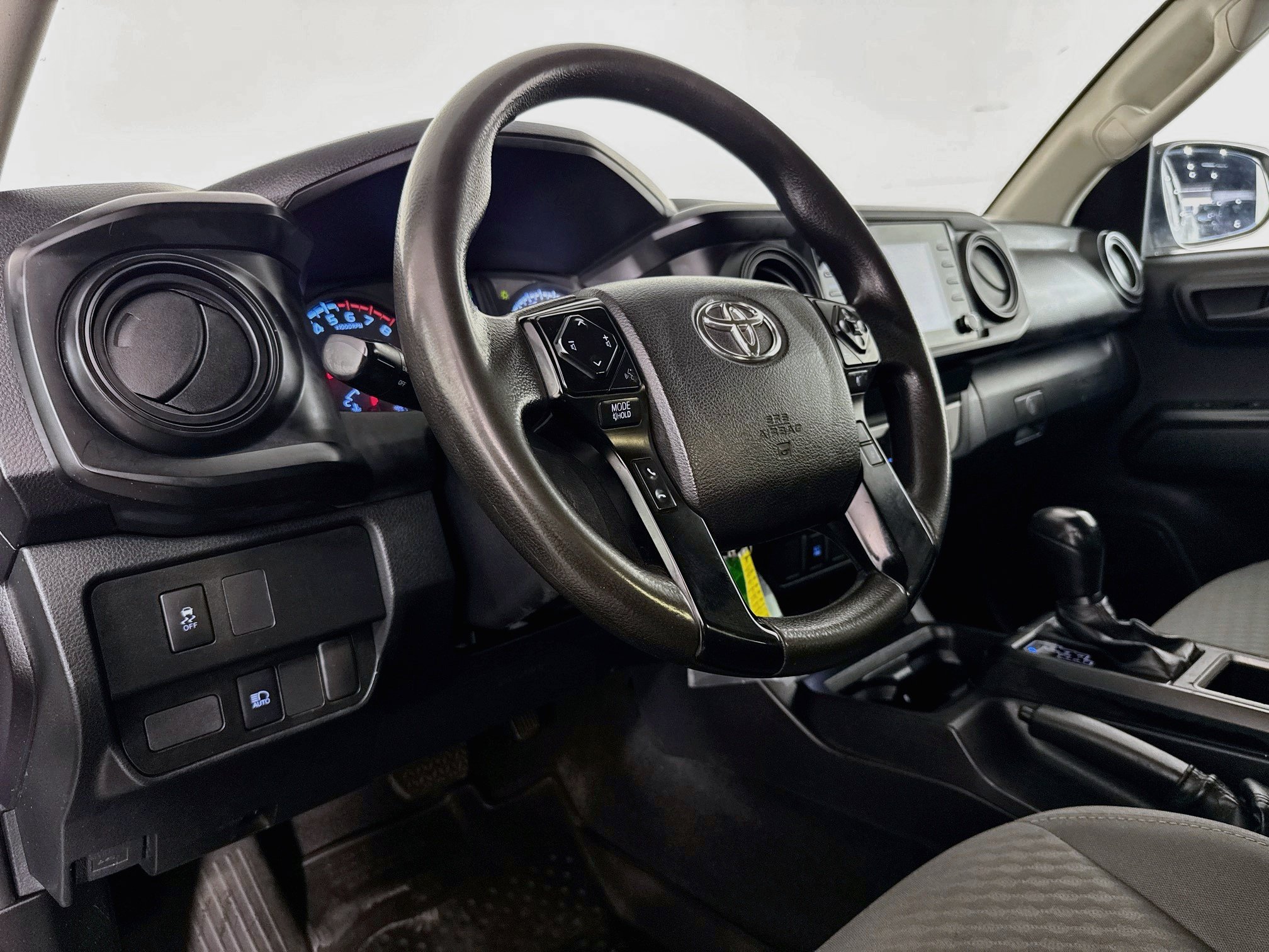 Used 2022 Toyota Tacoma SR RWD image 20