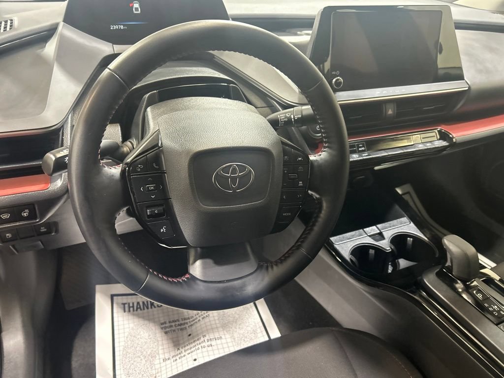 Used 2026 Toyota Prius Plug-In Hybrid FWD image 24