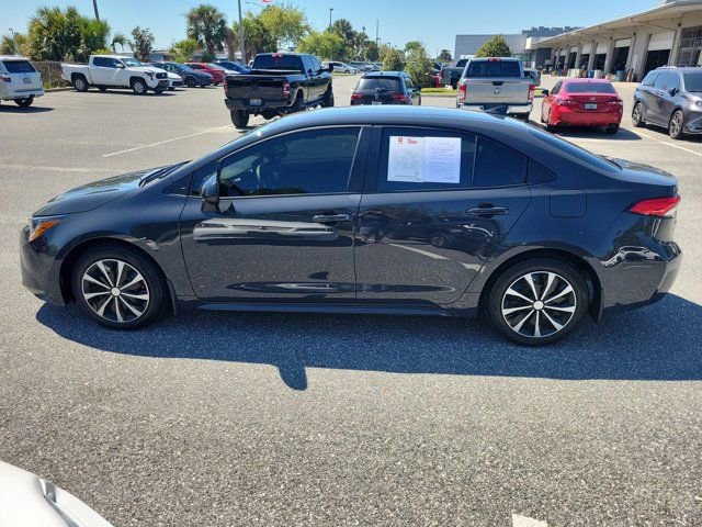 Used 2026 Toyota Corolla LE FWD image 13