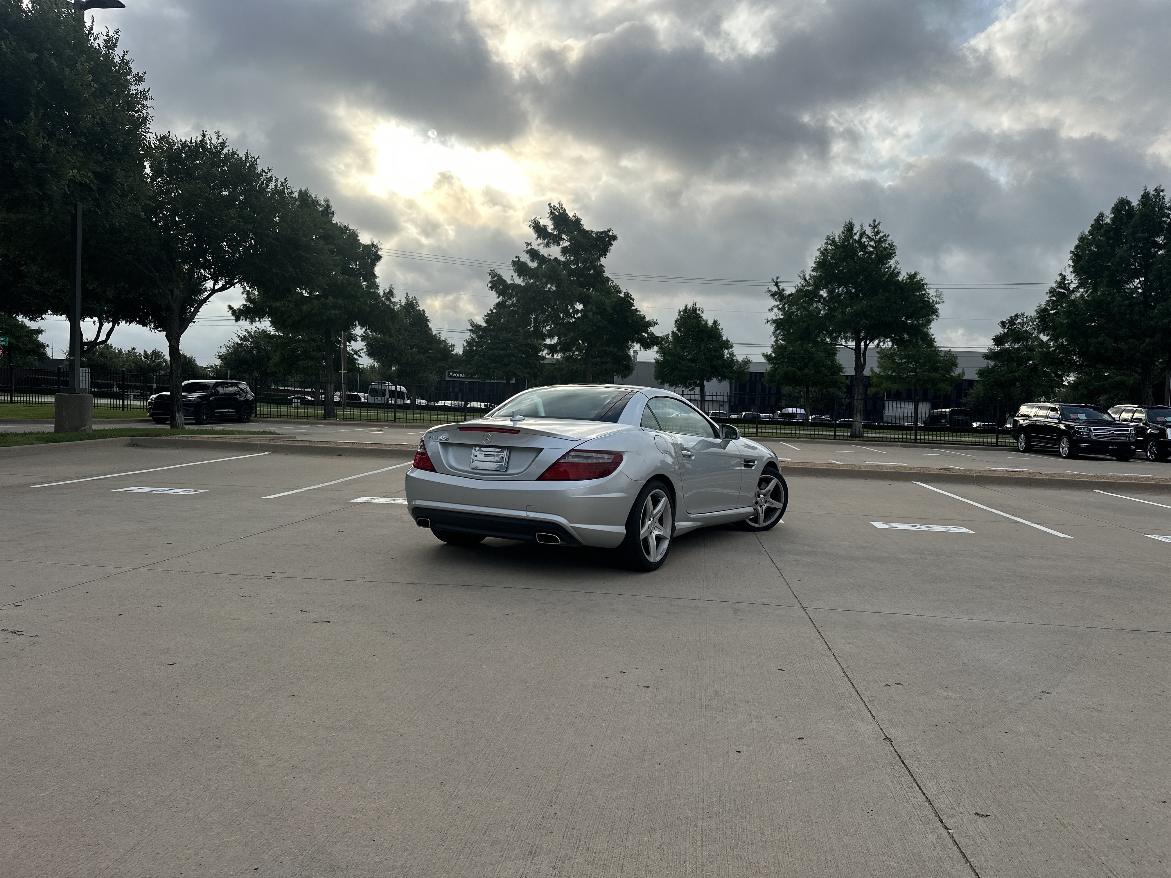 Used 2014 Mercedes-Benz SLK 350 image 2