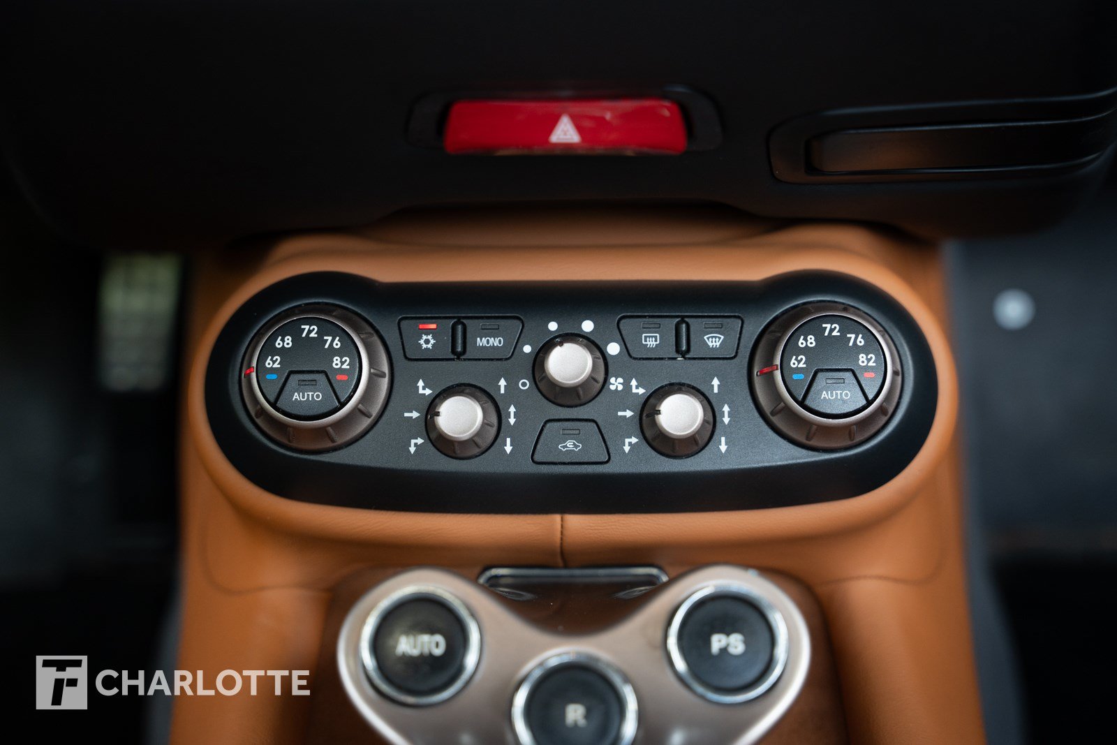 Used 2012 Ferrari California RWD image 28