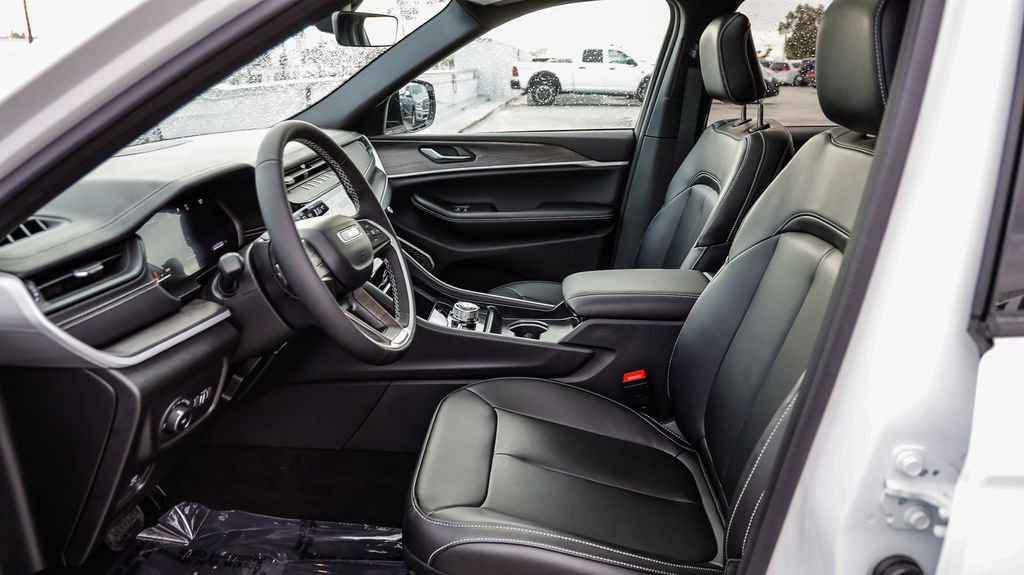 New 2026 Jeep Grand Cherokee Limited AWD/4WD image 22