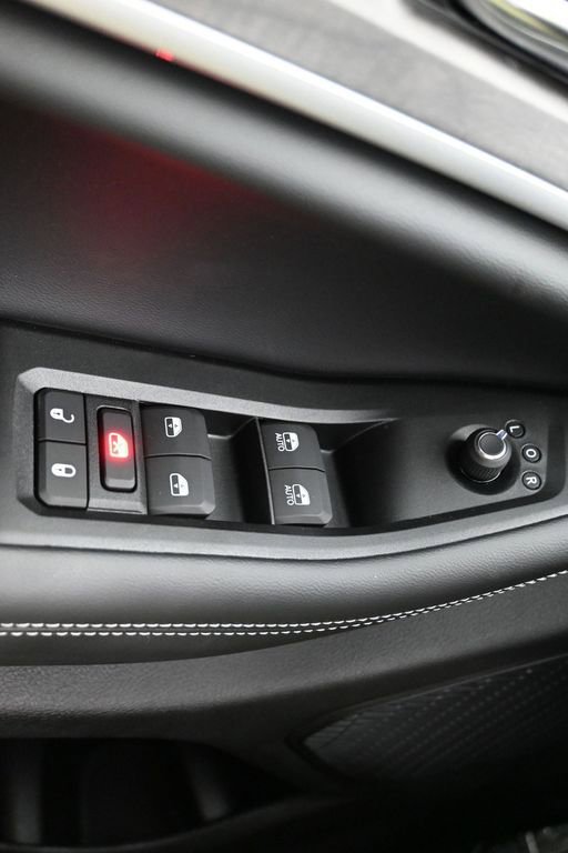 New 2025 Jeep Grand Cherokee Limited image 24