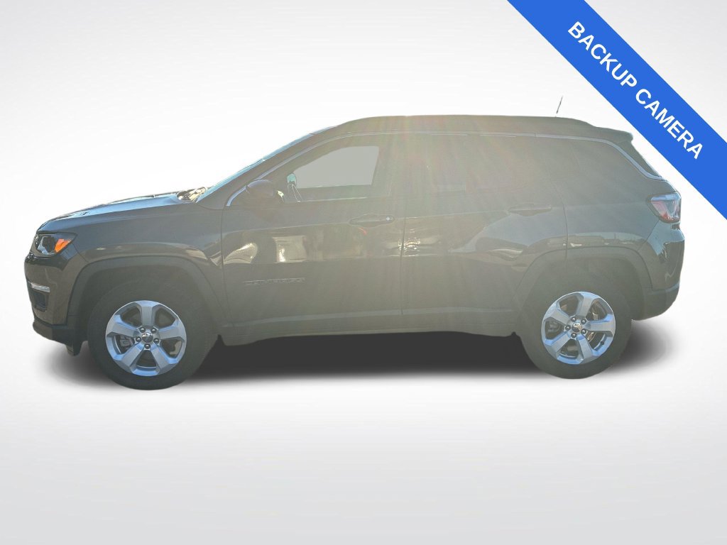 Used 2018 Jeep Compass Latitude w/ Popular Equipment Group AWD/4WD image 8