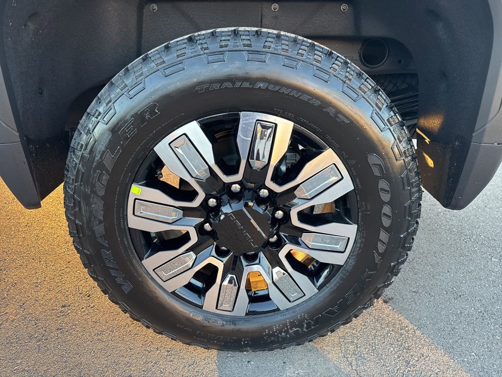 New 2026 GMC Sierra 2500 Denali w/ Denali Reserve Package image 35