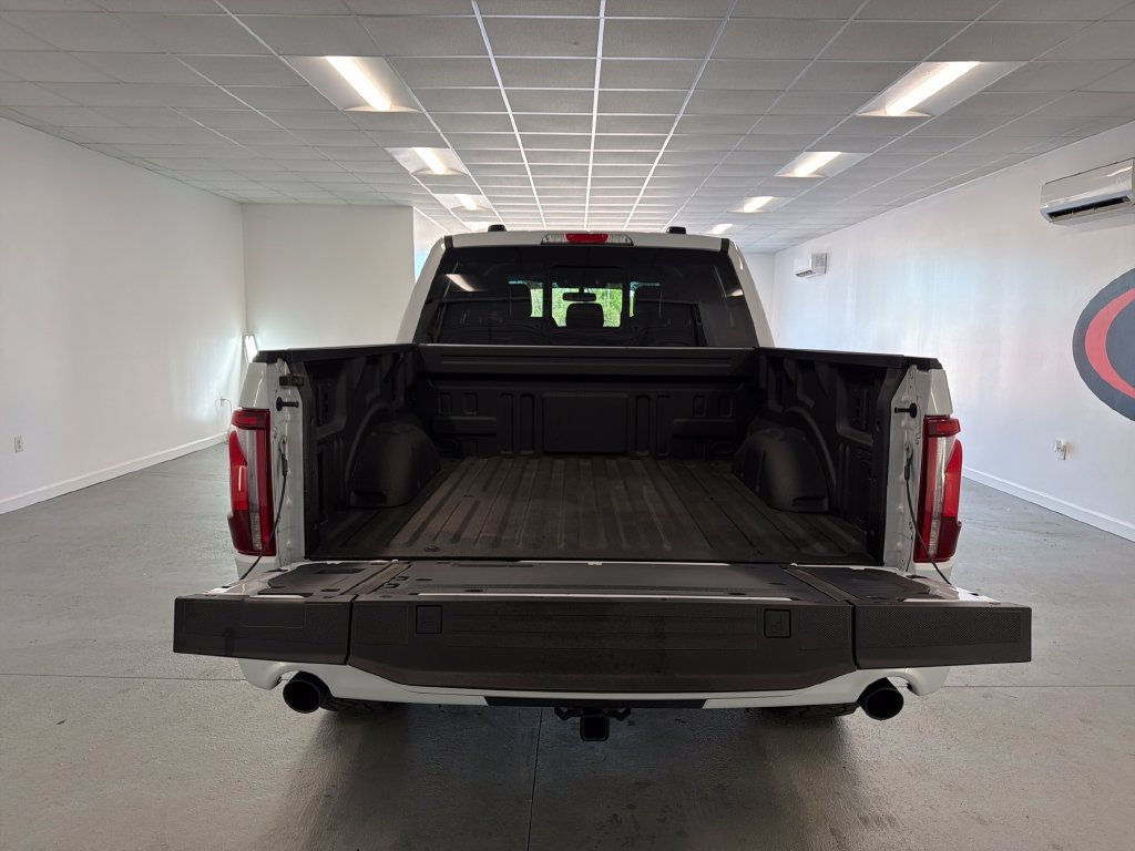Used 2025 Ford F150 Lariat w/ Equipment Group 501A Mid AWD/4WD image 9