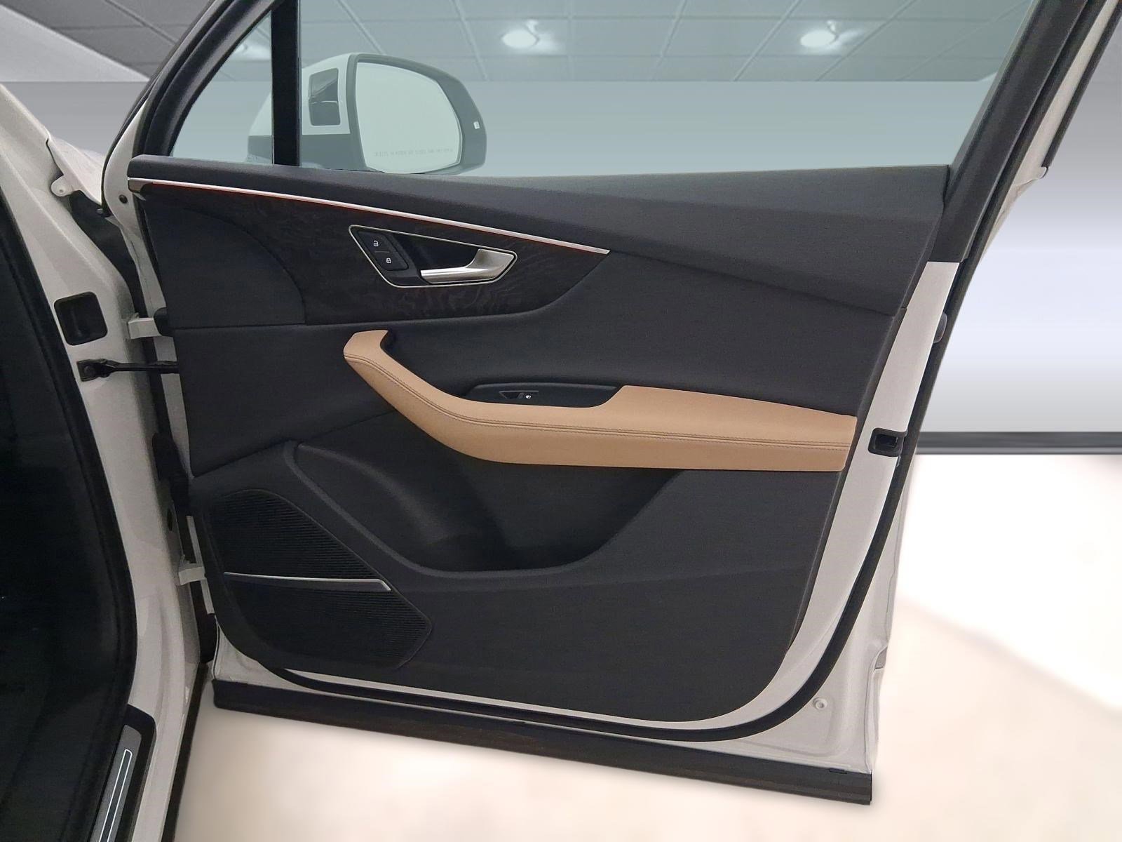 Certified 2025 Audi Q7 Premium Plus w/ Premium Plus Package image 32