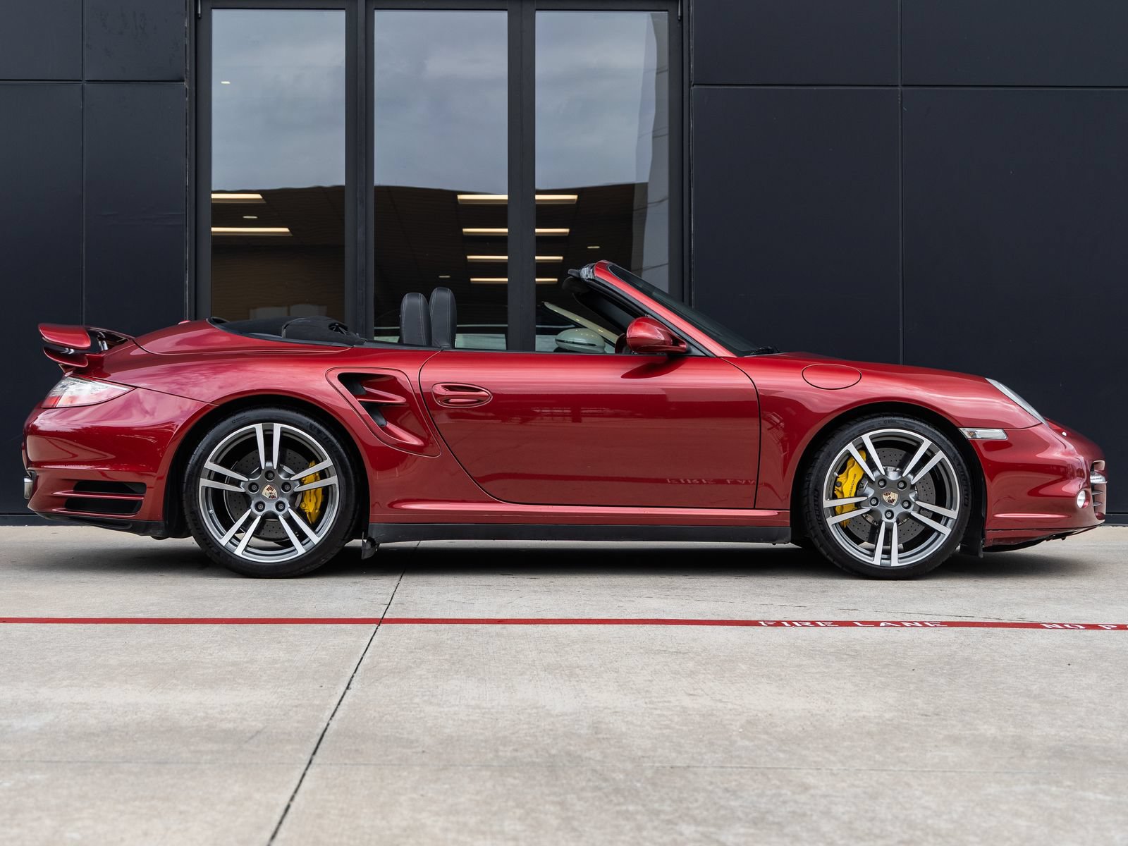 Used 2012 Porsche 911 Edition 918 Spyder AWD/4WD image 13